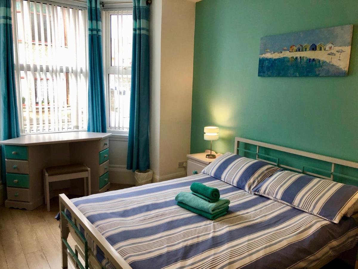 Portrush Holiday Hostel Guesthouse Zewnętrze zdjęcie